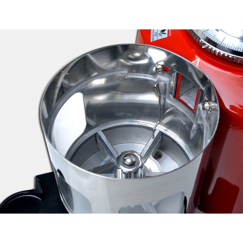 เครื่องบดกาแฟไฟฟ้า รุ่น ZB-640N ยกระดับรสชาติกาแฟของคุณสู่มาตรฐานร้านกาแฟชั้นนำด้วย เครื่องบดกาแฟไฟฟ้า รุ่น ZB-640N นี่คือเครื่องบดที่ออกแบบมาเพื่อตอบโจทย์ทั้ง Home Barista ที่จริงจัง และร้านกาแฟขนาดเล็กถึงกลาง ที่ต้องการความสม่ำเสมอและความละเอียดแม่นยำในการบดเมล็ดกาแฟ