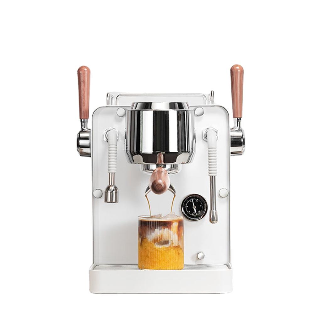 เครื่องชงกาแฟกึ่งอัตโนมัติ รุ่น ZB-7101 เป็นตัวเลือกที่ลงตัวสำหรับ บาริสต้าและร้านกาแฟขนาดเล็กที่ต้องการประสิทธิภาพระดับมืออาชีพในดีไซน์มินิม