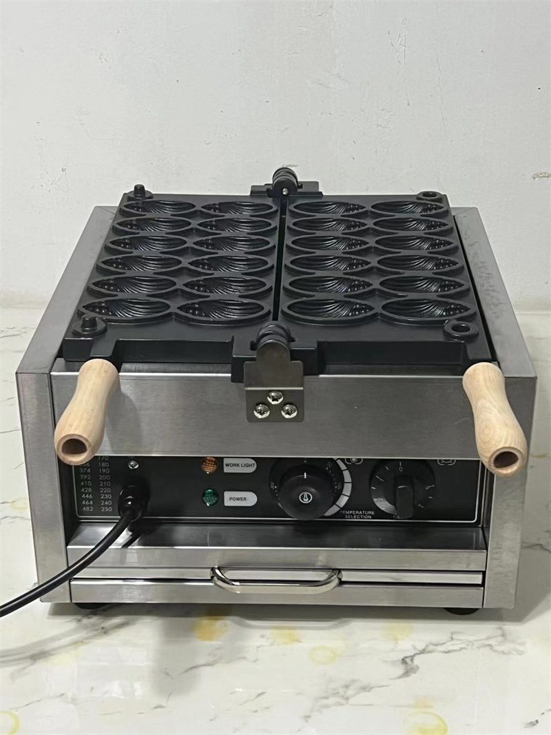 BS-1012A เครื่องทำขนมวาฟเฟิลข้าวโพดจิ๋ว 12 ชิ้น BS-1012A เครื่องทำขนมวาฟเฟิลข้าวโพดจิ๋ว 12 ชิ้น การสร้างจุดขายที่โดดเด่นและแตกต่างเป็นหัวใจสำคัญของการเรียกลูกค้า หากคุณกำลังมองหาเมนูสร้างอาชีพใหม่ หรือต้องการเพิ่มกิมมิกให้กับร้านค้า เครื่องทำขนมวาฟเฟิลข้าวโพดจิ๋ว 12 ชิ้น คือตัวช่วยที่จะเปลี่ยนแป้งวาฟเฟิลธรรมดาให้กลายเป็นขนมรูปฝักข้าวโพดสุดน่ารัก พกพาง่าย และดึงดูดสายตาได้อย่างแน่นอน
